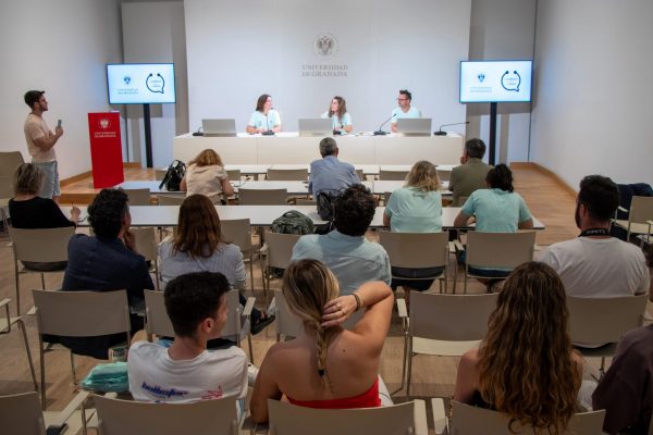 Imagen de portada de ‘La evidencia la da la ciencia’, un nuevo programa de la UGR para combatir las noticias falsas sobre salud